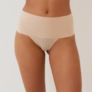 Tanga invisible moldeador Nude de SPANX