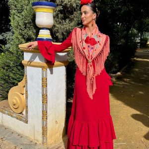 Traje de flamenca económico de nejas burdeos