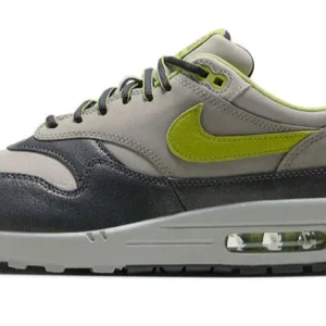 NIKE AIR MAX 1 SP X HUF